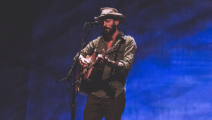 Image of Ray LaMontagne w/ The Weather Station